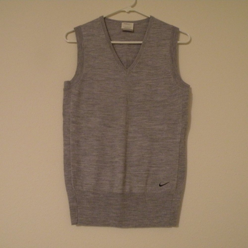 Nike golf vest short sleeve